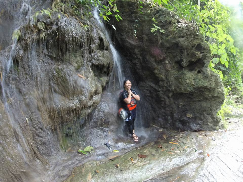 Kawasan Falls , adventures to do in cebu, rockclimbing, diving, hiking, zipline, dakilanglaagan