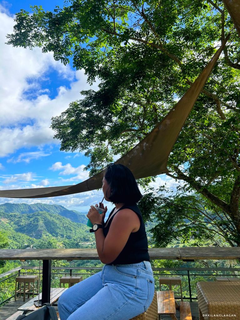 aesthetic cafe, minimalist, trendy cafe in cebu, best coffee shops in cebu city, best coffee in cebu, dakilanglaagan, chic cafe, cheesecake, best coffee shops in cebu, best cafe in cebu