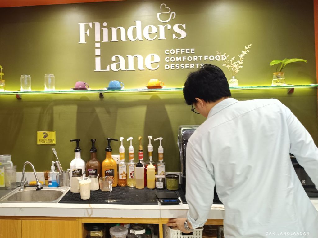 aesthetic cafe, minimalist, trendy cafe in cebu, best coffee shops in cebu city, best coffee in cebu, dakilanglaagan, chic cafe, cheesecake, flinders lane, tiramisu cake